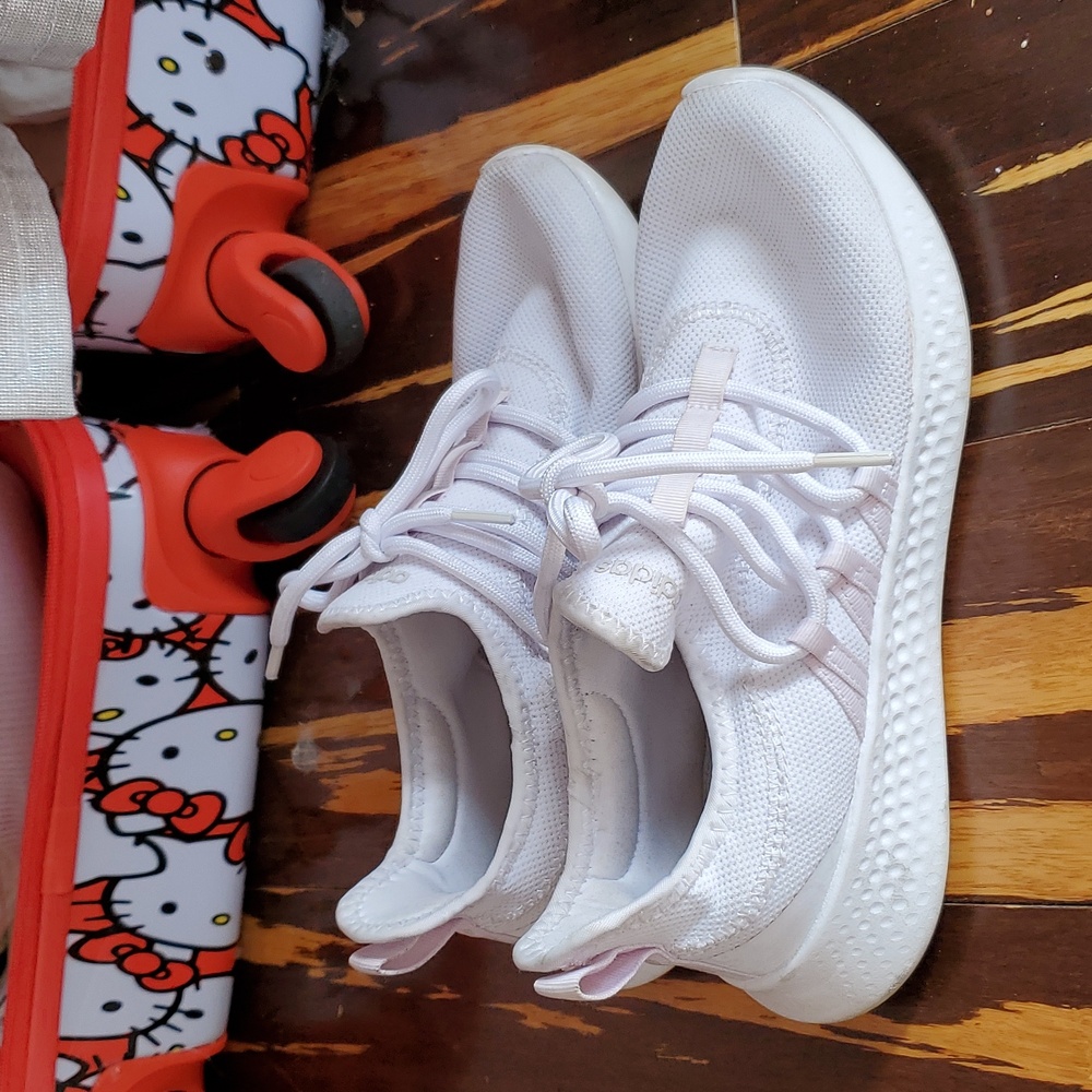 Adidas shoes - Picture 5 of 6